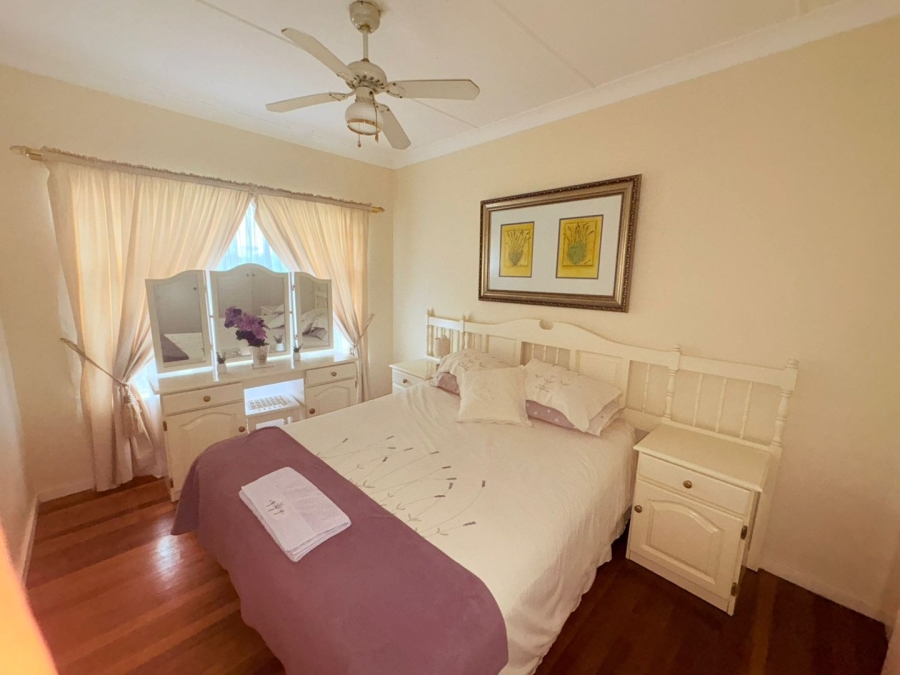 7 Bedroom Property for Sale in Sunnyridge Eastern Cape